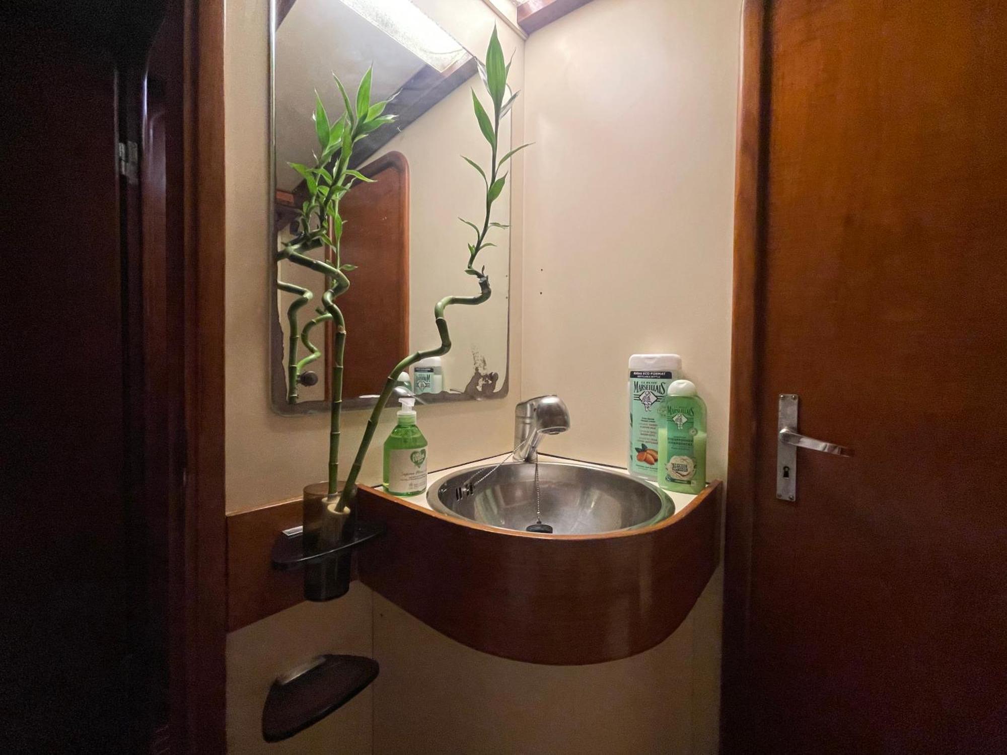Sailboat B&B On Board カターニア エクステリア 写真